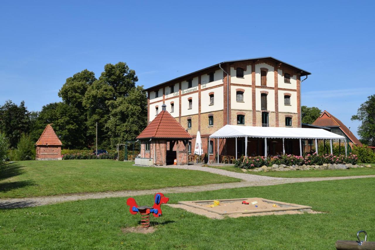 Ferienanlage Gutshaus Gramkow Экстерьер фото